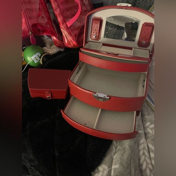 Box Davidt's [J51201 - Coffret a Bijoux 'Active Woman' rouge | Jewellery. Box re - Picture 4 of 13